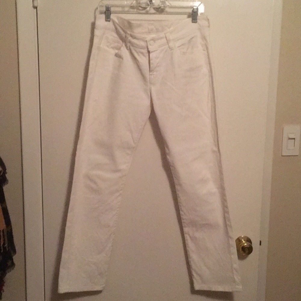 White straight leg 7 for all mankind jean